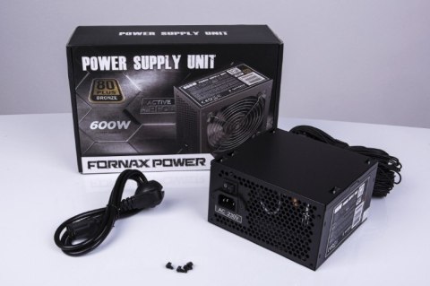 Zasilacz komputerowy 600W z certyfikatem 80+ Bronze Zasilacz komputerowy 600W z certyfikatem 80+ Bronze