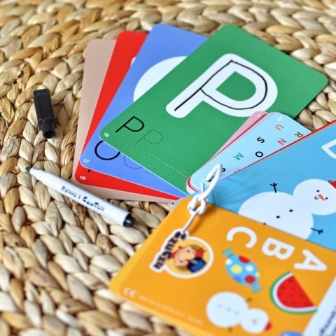 Zestaw edukacyjny Poznaję Litery Zabawy edukacyjne z pisakiem zmazywakiem Zestaw edukacyjny Poznaję Litery Zabawy edukacyjne z pisakiem zmazywakiem