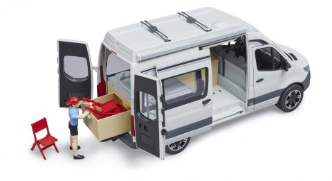 Kamper MB Sprinter biały z figurką i akcesoriami Kamper MB Sprinter biały z figurką i akcesoriami
