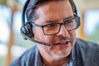 Zestaw słuchawkowy Savi 8220 UC z certyfikatem Microsoft Teams DECT 1880-1900 MHz USB-A (8D3F5AA) Zestaw słuchawkowy Savi 8220 UC z certyfikatem Microsoft Teams DECT 1880-1900 MHz USB-A (8D3F5AA)