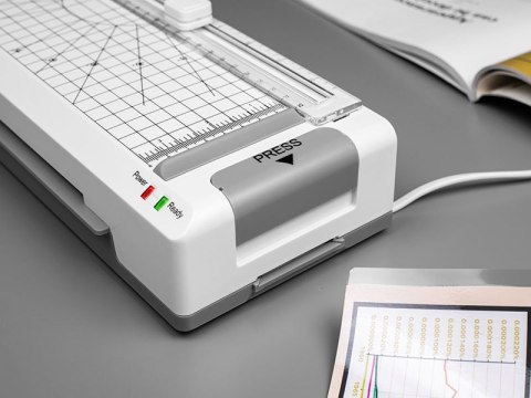 Laminator A4 TRL-7 All-in-One WH Laminator A4 TRL-7 All-in-One WH