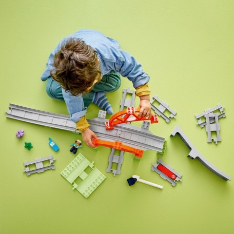 Klocki DUPLO 10426 Most i tory kolejowe - zestaw rozszerzający Klocki DUPLO 10426 Most i tory kolejowe - zestaw rozszerzający