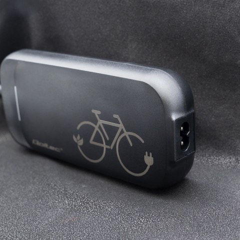 Ładowarka do roweru skutera elektrycznego XIAOMI 36V | 42V | 2A |8.0*.8.0mm+pin | wodoodporna + kabel zasilający Ładowarka do roweru skutera elektrycznego XIAOMI 36V | 42V | 2A |8.0*.8.0mm+pin | wodoodporna + kabel zasilający