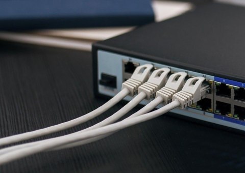 Kabel sieciowy CAT6 UTP (U/UTP) V2 wewnętrzny 100M skrętka Kabel sieciowy CAT6 UTP (U/UTP) V2 wewnętrzny 100M skrętka