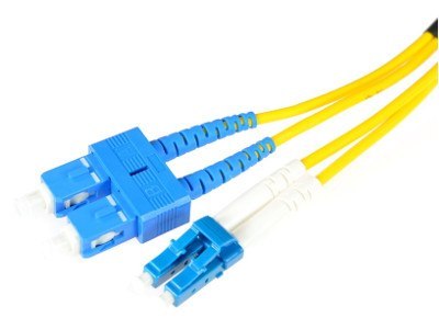 PATCHCORD ŚWIATŁOWODOWY SM SC/UPC-LC/UPC DUPLEX 0,5m PATCHCORD ŚWIATŁOWODOWY SM SC/UPC-LC/UPC DUPLEX 0,5m