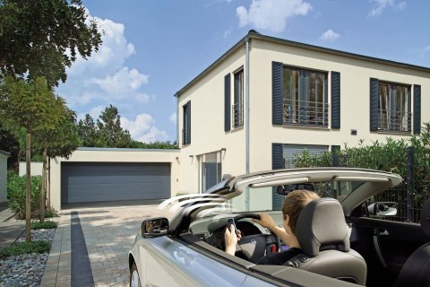 Brama garażowa segmentowa Renomatic/Hormann z napędem Supramatic E i szyną FS10-K - przetłoczenia M Woodgrain. Wymiar 5000x2250m Brama garażowa segmentowa Renomatic/Hormann z napędem Supramatic E i szyną FS10-K - przetłoczenia M Woodgrain. Wymiar 5000x2250m