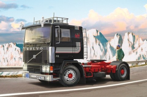 Model plastikowy Volvo F12 Intercooler Low Roof 1/24 Model plastikowy Volvo F12 Intercooler Low Roof 1/24