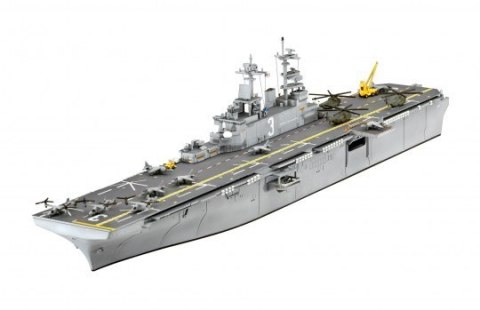 Model plastikowy US Navy Assault Carrier 1/700 Model plastikowy US Navy Assault Carrier 1/700