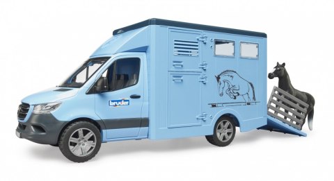 Samochód Mercedes Benz Sprinter do przewozu koni z figurką konia Samochód Mercedes Benz Sprinter do przewozu koni z figurką konia