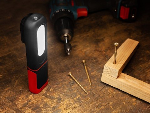 Latarka warsztatowa OMNI LED 2x3W 1200mAh Latarka warsztatowa OMNI LED 2x3W 1200mAh