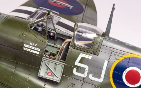 Model plastikowy Supermarine Spitfire Mk.IXc 1/24 Model plastikowy Supermarine Spitfire Mk.IXc 1/24