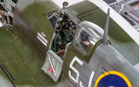 Model plastikowy Supermarine Spitfire Mk.IXc 1/24 Model plastikowy Supermarine Spitfire Mk.IXc 1/24