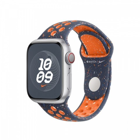 Pasek sportowy Nike w kolorze błękitnego płomienia do koperty 41 mm - M/L Pasek sportowy Nike w kolorze błękitnego płomienia do koperty 41 mm - M/L