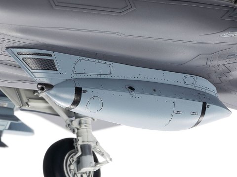 Model plastikowy Lockheed Martin F-35 Lightning II 1/48 Model plastikowy Lockheed Martin F-35 Lightning II 1/48