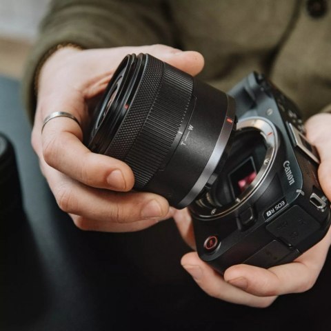 Aparat bezlusterkowy EOS R50V BODY 6895C004