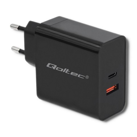 Ładowarka sieciowa | 63W | 5-20V | 1.5-3A | USB typ C PD | USB QC 3.0 | Czarna Ładowarka sieciowa | 63W | 5-20V | 1.5-3A | USB typ C PD | USB QC 3.0 | Czarna