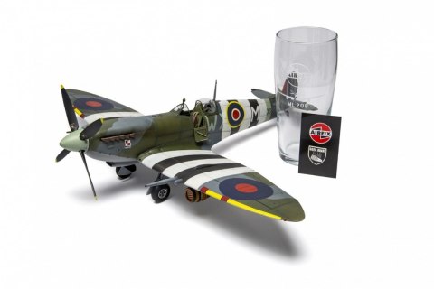 Model plastikowy Supermarine Spitfire Mk.IXc Flying Dray 1/24 Model plastikowy Supermarine Spitfire Mk.IXc Flying Dray 1/24