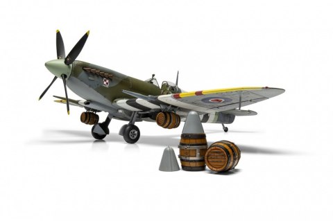 Model plastikowy Supermarine Spitfire Mk.IXc Flying Dray 1/24 Model plastikowy Supermarine Spitfire Mk.IXc Flying Dray 1/24