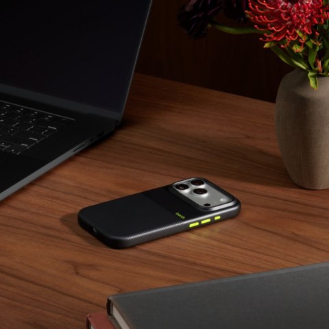 Etui Beats Rugged zgodne z MagSafe i panelem Sterowanie aparatem do iPhonea 17 Pro - himalajska czerń Etui Beats Rugged zgodne z MagSafe i panelem Sterowanie aparatem do iPhonea 17 Pro - himalajska czerń