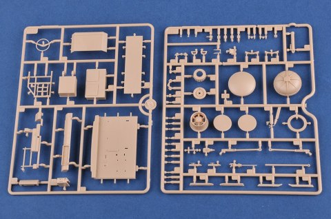 Model plastikowy BAZ-64022 z 5P85TE2 TEL S-400 Model plastikowy BAZ-64022 z 5P85TE2 TEL S-400