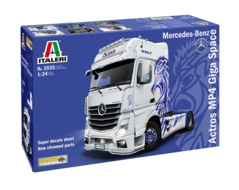 Model plastikowy Mercedes Benz Actros MP4 Show Truck Model plastikowy Mercedes Benz Actros MP4 Show Truck