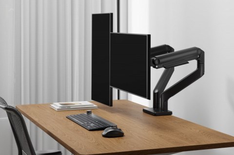 Uchwyt biurkowy podwójny z zaciskiem i sprężyną mechaniczną 2x LCD max. 45" 2x 20kg, VESA: 75x75, 100x100 Uchwyt biurkowy podwójny z zaciskiem i sprężyną mechaniczną 2x LCD max. 45" 2x 20kg, VESA: 75x75, 100x100